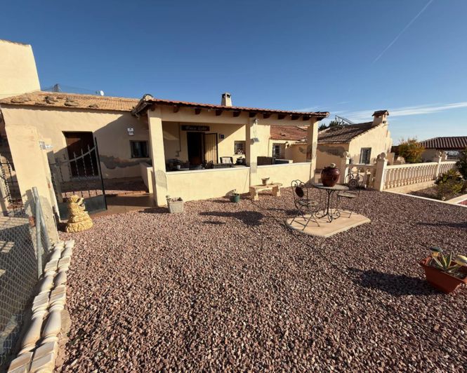 Image No.21-4 Bed Country Property for sale