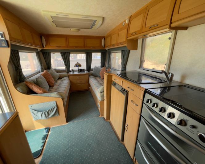 Image No.27-4 Bed Country Property for sale