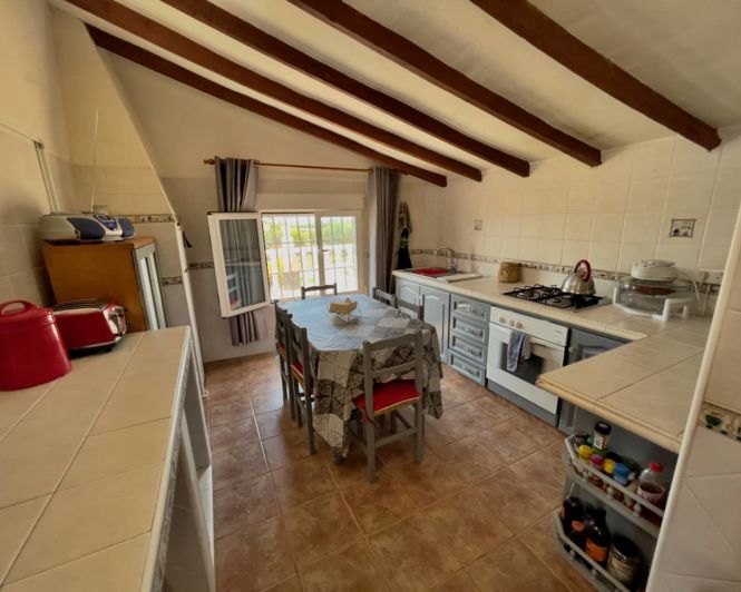 Image No.4-4 Bed Country Property for sale