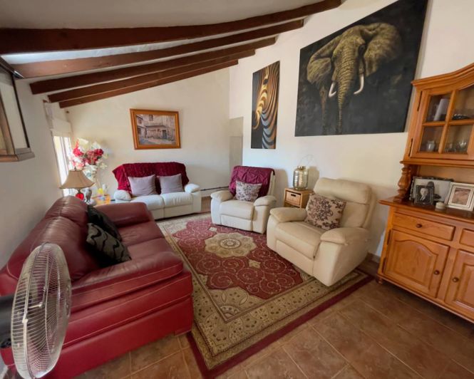 Image No.5-4 Bed Country Property for sale