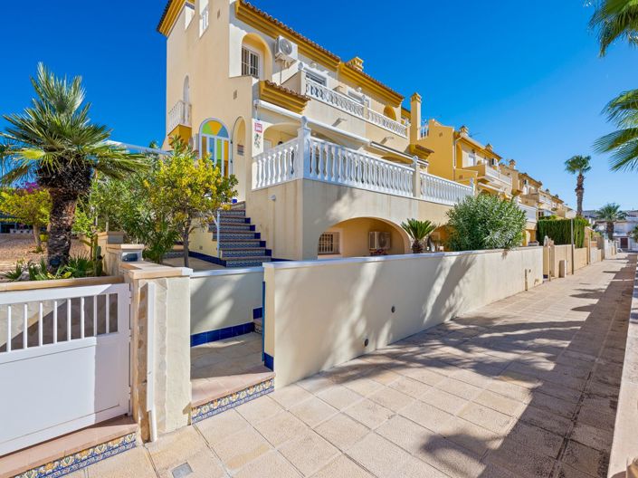 Image No.2-3 Bed Property for sale