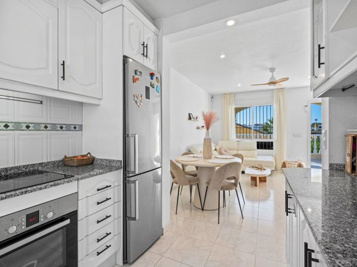 Image No.26-3 Bed Property for sale