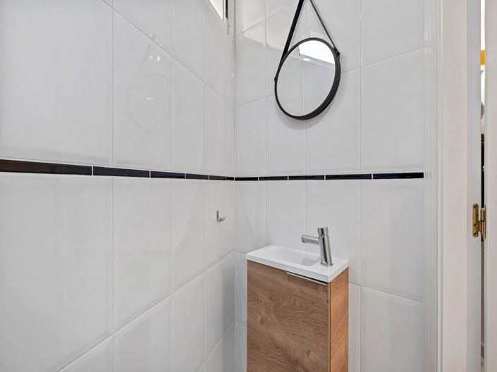 Image No.35-3 Bed Property for sale