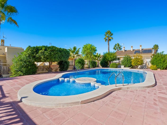 Image No.4-3 Bed Property for sale