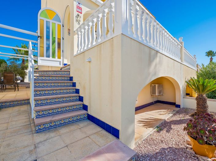 Image No.9-3 Bed Property for sale