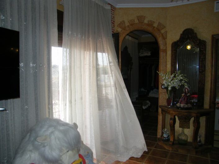 Image No.42-6 Bed Townhouse for sale