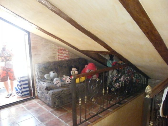 Image No.50-6 Bed Townhouse for sale