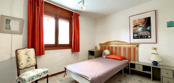 Image No.11-7 Bed Villa for sale