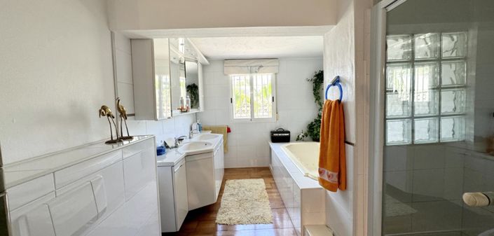 Image No.12-Villa de 7 chambres à vendre à Orihuela Costa