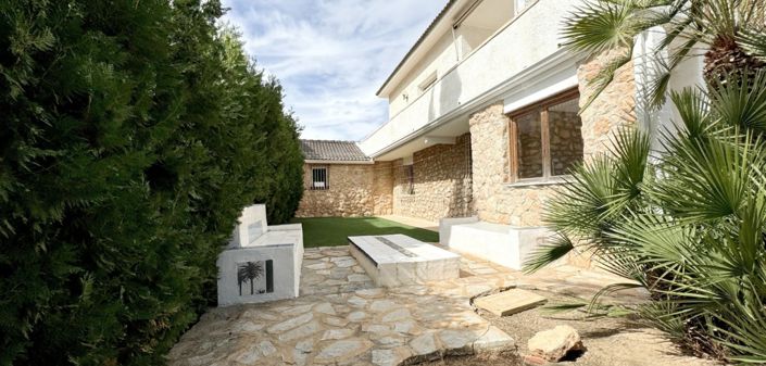 Image No.27-7 Bed Villa for sale