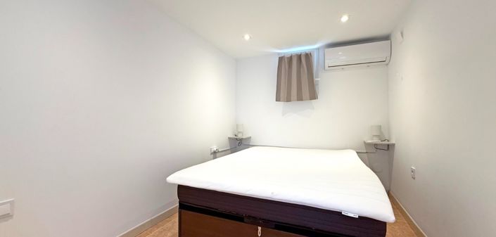 Image No.20-2 Bed Bungalow for sale