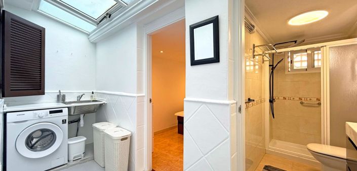 Image No.22-2 Bed Bungalow for sale