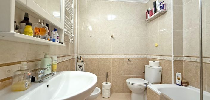 Image No.16-2 Bed Apartment for sale