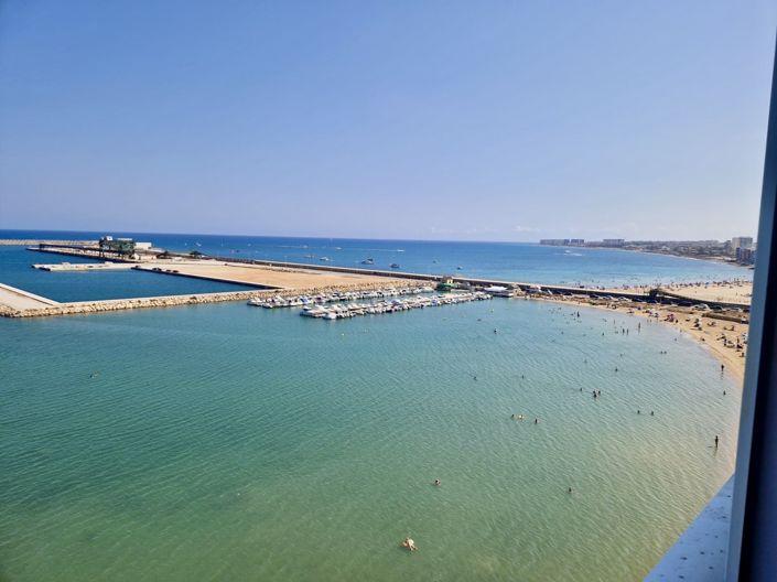 Image No.20-3 Bed Apartment for sale