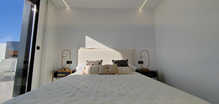 Image No.25-3 Bed Villa for sale