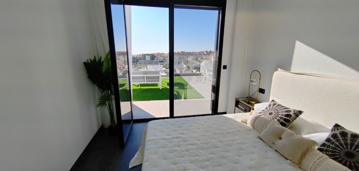 Image No.26-3 Bed Villa for sale