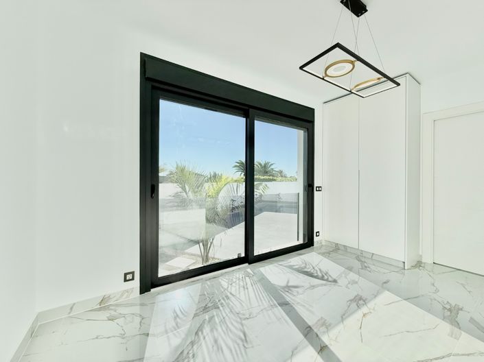 Image No.21-4 Bed Villa for sale