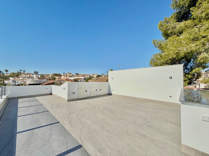 Image No.30-4 Bed Villa for sale