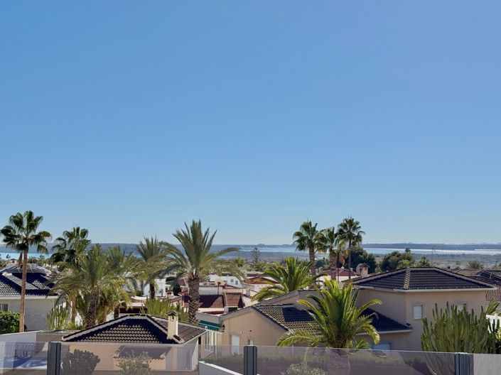 Image No.34-4 Bed Villa for sale