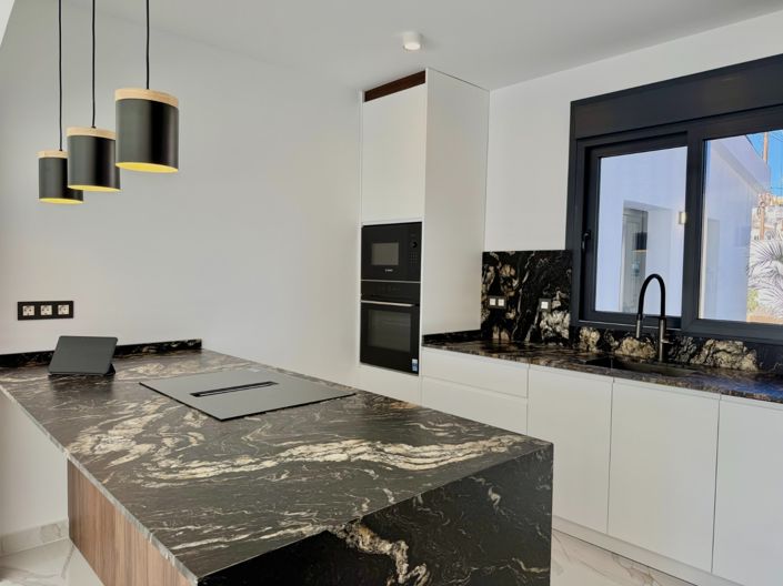 Image No.7-4 Bed Villa for sale