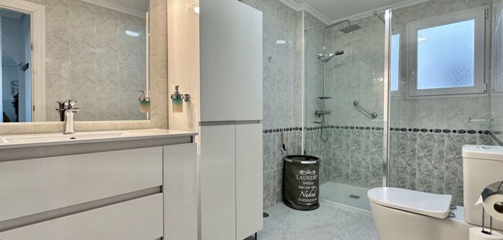 Image No.19-2 Bed Apartment for sale