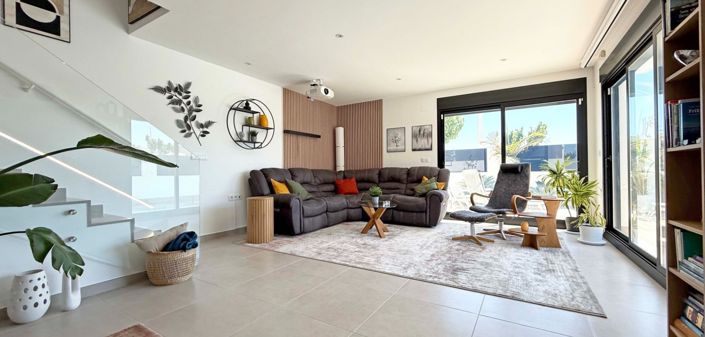 Image No.9-2 Bed Villa for sale