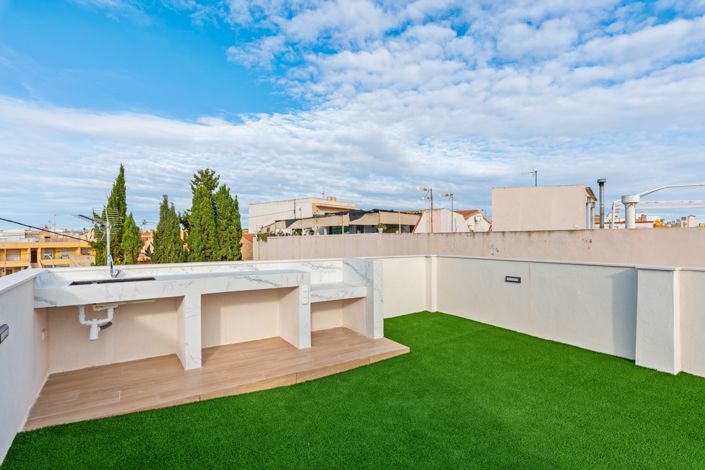 Image No.30-4 Bed Villa for sale