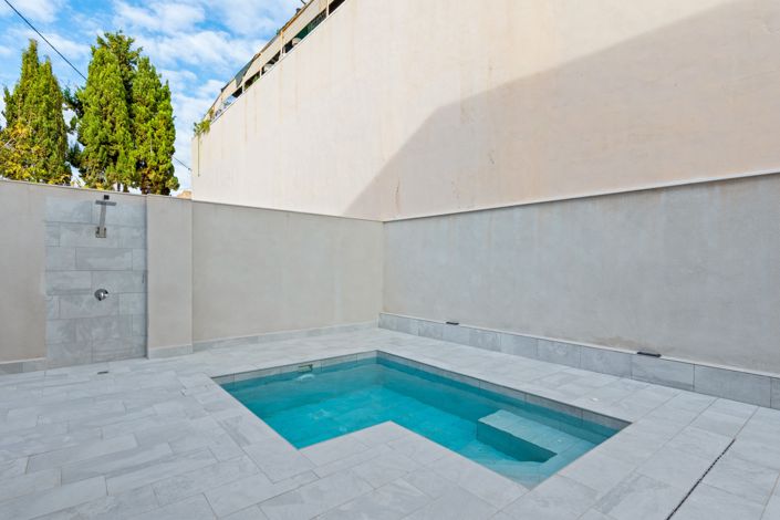 Image No.37-4 Bed Villa for sale