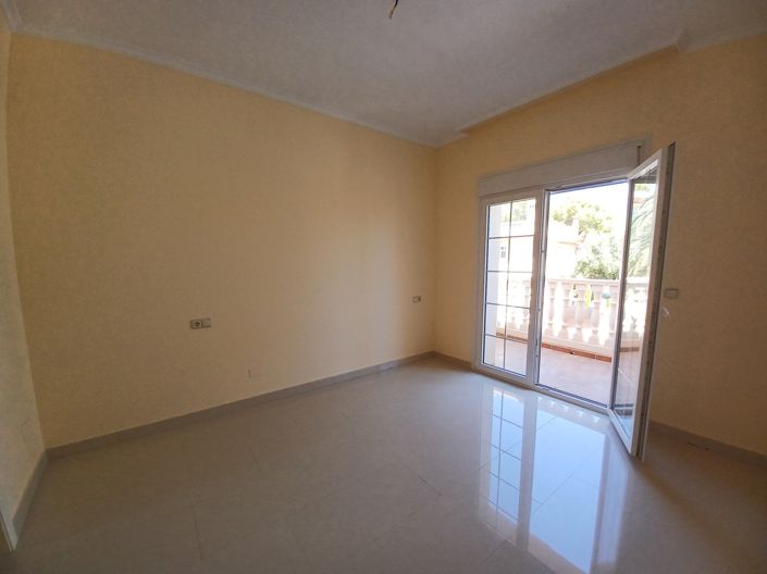 Image No.32-4 Bed Villa for sale