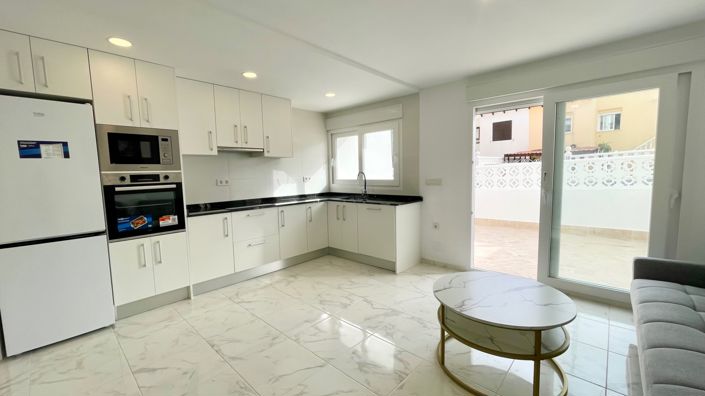 Image No.5-3 Bed Townhouse for sale