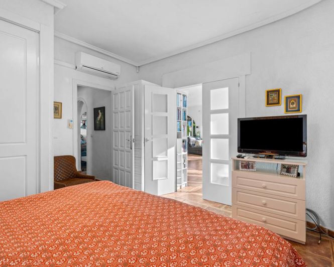 Image No.11-4 Bed Villa for sale