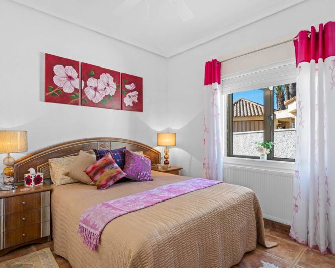 Image No.13-4 Bed Villa for sale