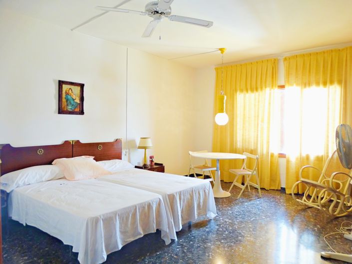 Image No.33-Villa de 8 chambres à vendre à Cabo Roig