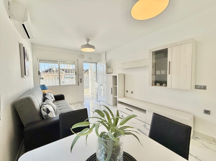 Image No.3-2 Bed Property for sale