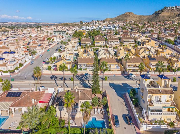 Image No.35-2 Bed Villa for sale