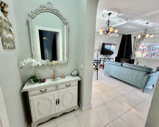 Image No.12-3 Bed Villa for sale