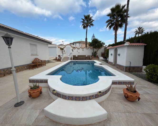 Image No.25-3 Bed Villa for sale