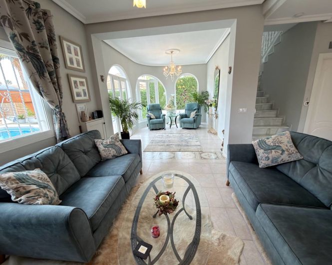 Image No.3-3 Bed Villa for sale