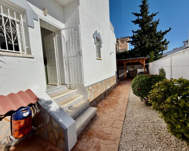 Image No.38-3 Bed Villa for sale