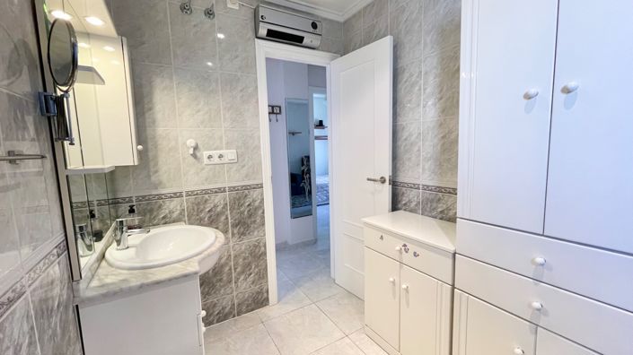 Image No.20-3 Bed Villa for sale