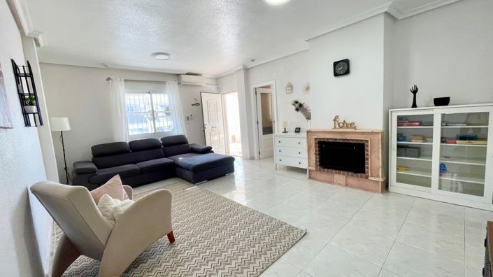 Image No.9-3 Bed Villa for sale