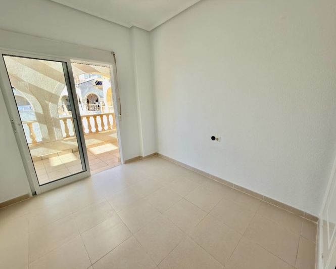 Image No.11-5 Bed Villa for sale
