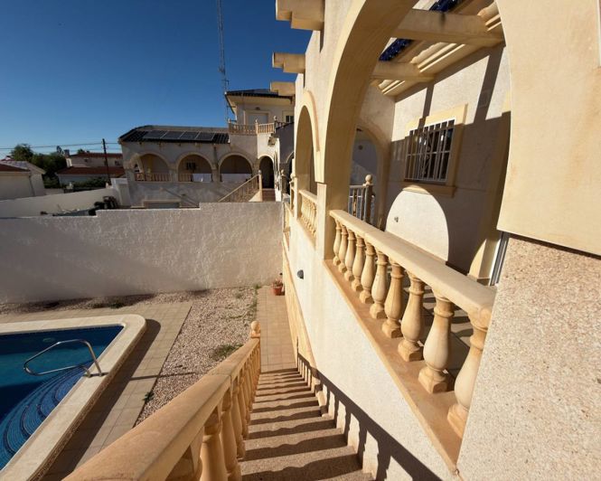 Image No.27-5 Bed Villa for sale