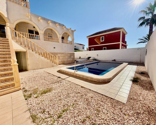 Image No.28-5 Bed Villa for sale