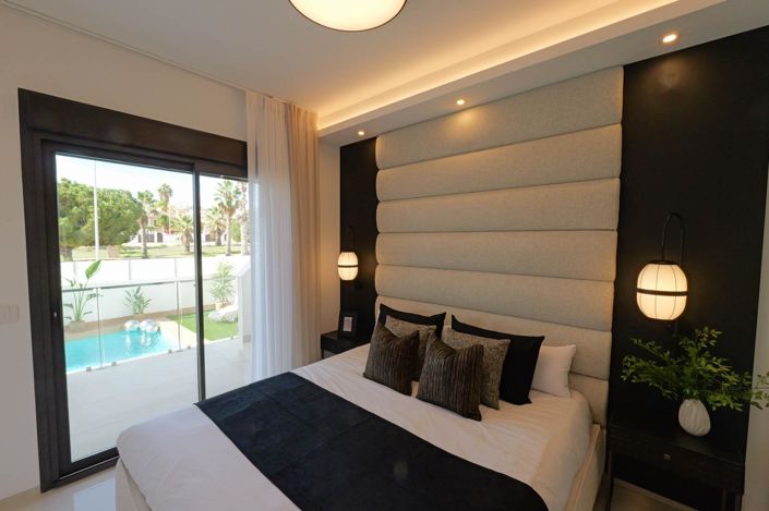 Image No.19-3 Bed Villa for sale