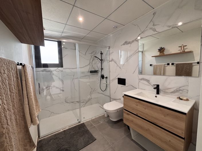 Image No.25-2 Bed Villa for sale