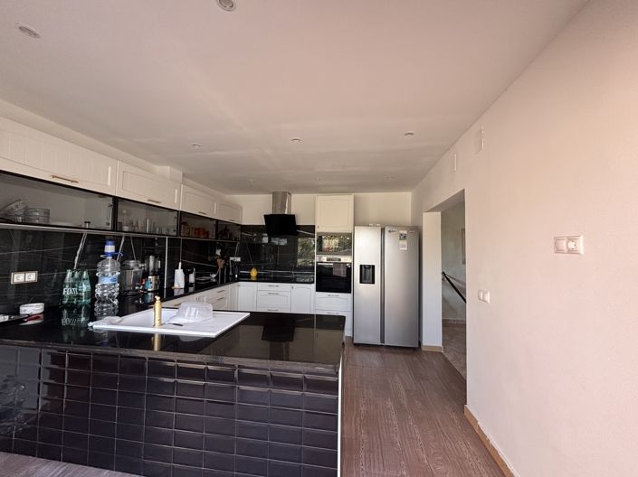 Image No.22-5 Bed Villa for sale