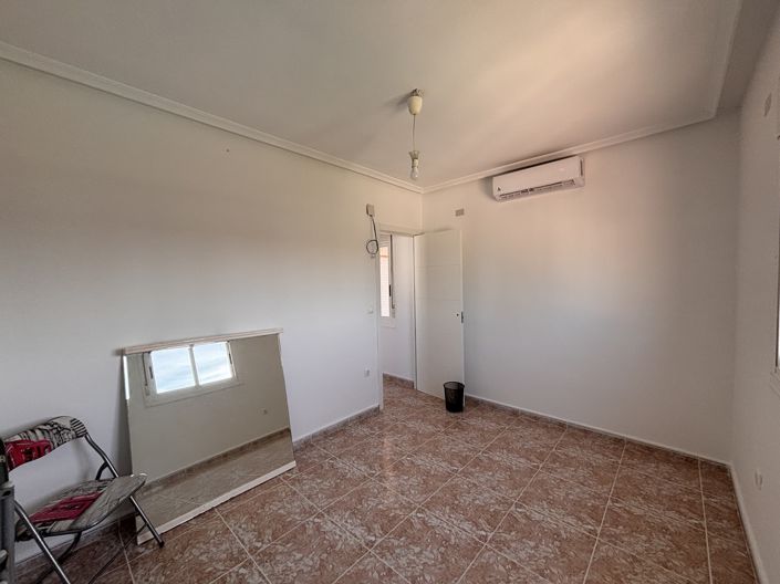 Image No.42-5 Bed Villa for sale