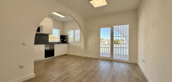 Image No.17-2 Bed Bungalow for sale