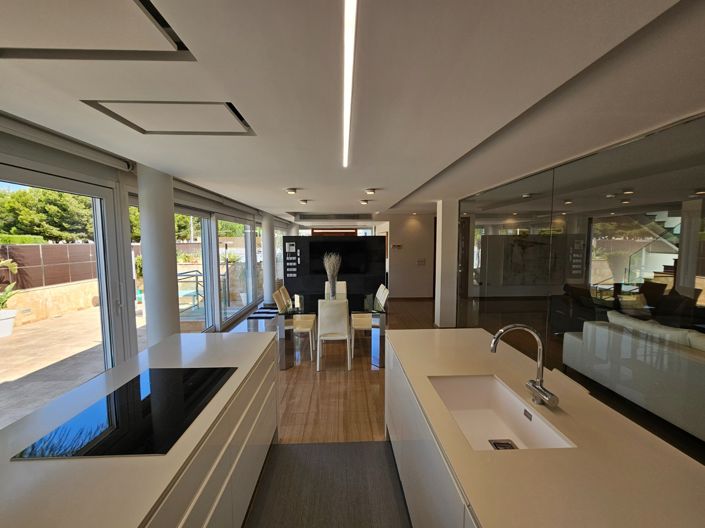 Image No.12-3 Bed Villa for sale